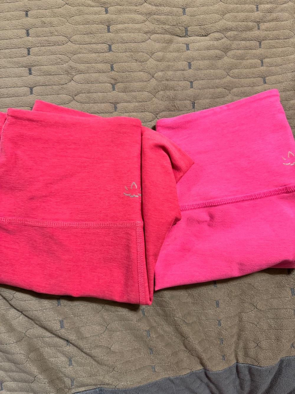 Beyond Yoga Women's High-Waist Pink Biker Shorts - Picture 8 of 8